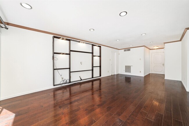 Building Photo - 5050 Ambassador Way