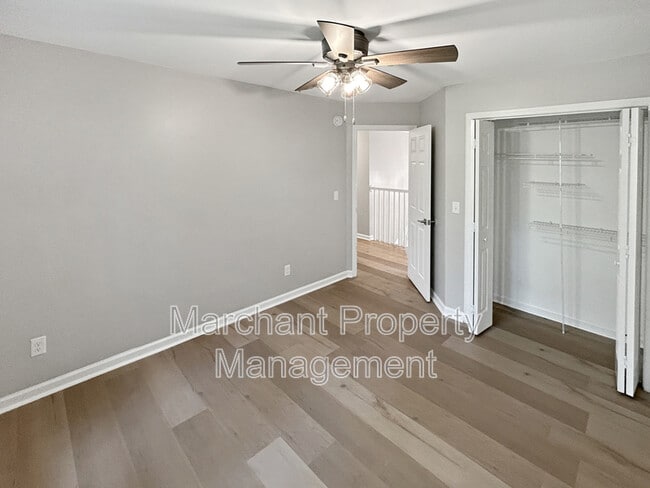 Building Photo - 7 Waxwing Ct