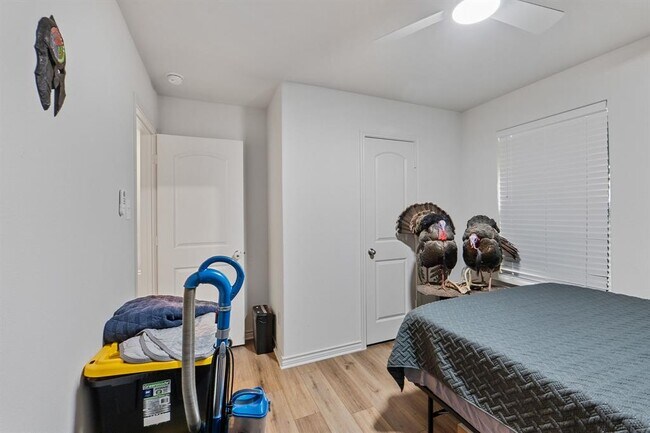 Building Photo - 113 Stratton Ln