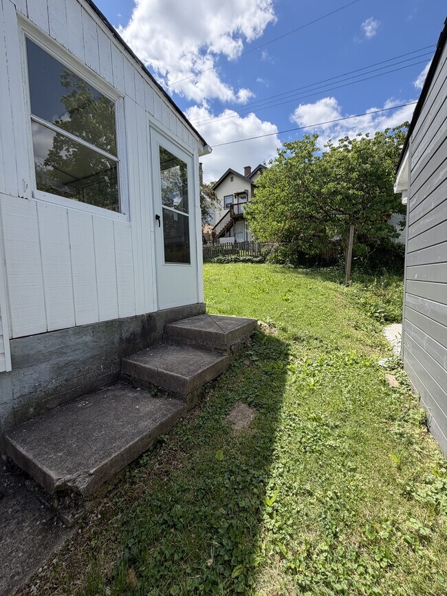 Building Photo - 2511 Herman St