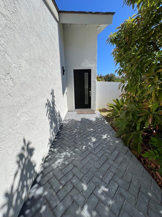 Building Photo - 11449 Almazon St