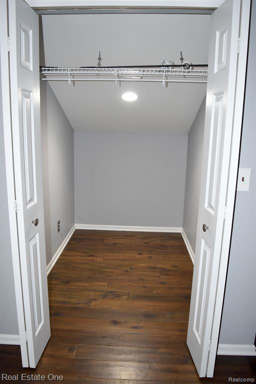 Building Photo - 4717 Berkshire Dr