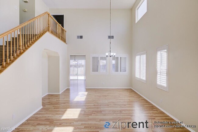 Building Photo - 4 br, 2.5 bath House - 1025 Viewpointe Ln,...