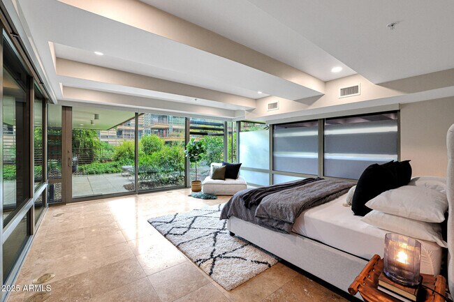 Building Photo - 7151 E Rancho Vista Dr