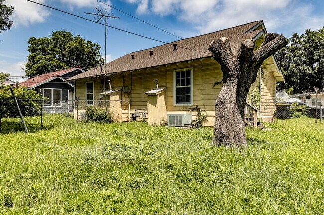 Building Photo - 514 Curtiss Ave