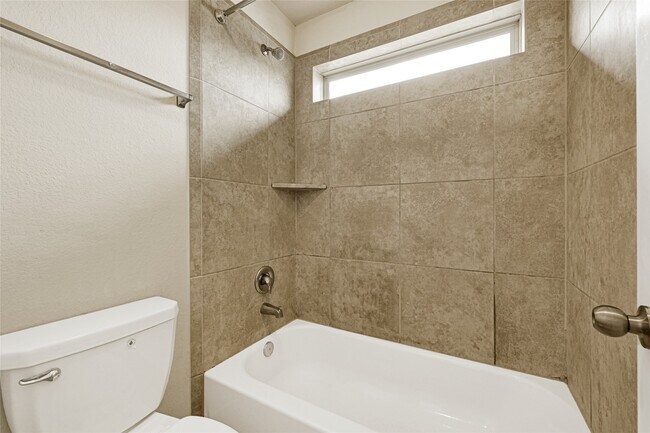 Building Photo - 17002 Devon Dogwood Trail