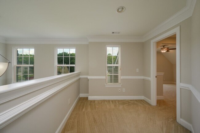 Building Photo - **RARE, EXECUTIVE HOME ON OVER HALF AN ACR...