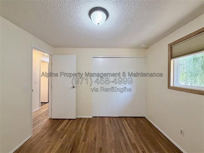 Building Photo - 4670 SW 160th Ave