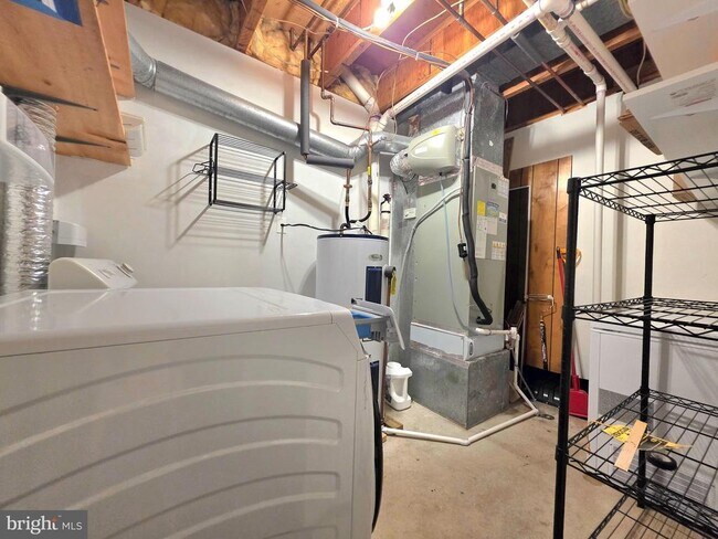 Building Photo - 5939 Heatherwood Ct