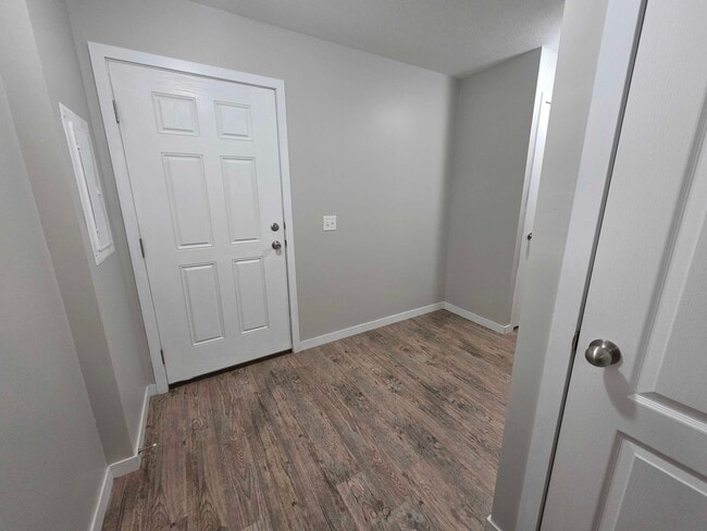 Building Photo - 4548 Spruce Ct