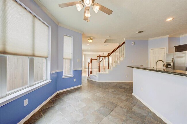 Building Photo - 5411 Kiam St