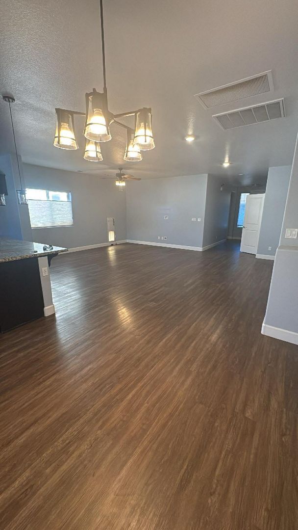 Building Photo - 4 Bedroom/2 Bath Home awaits you nestled in Fernley