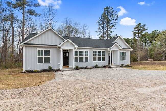 Building Photo - MUST SEE! 2 Bed / 2 Bath End Unit in Raleigh