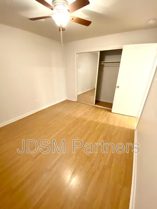 Building Photo - 1415 N Pearl St