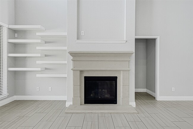 Building Photo - 3430 Golden Cypress Ln