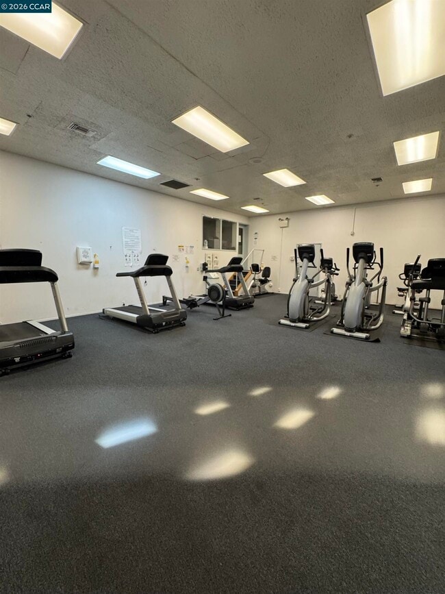 Building Photo - 450 N Civic Dr