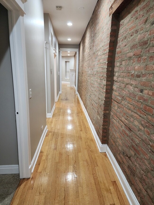 Building Photo - 4941 S Michigan Ave