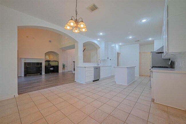 Building Photo - 3630 Shady Grove Dr