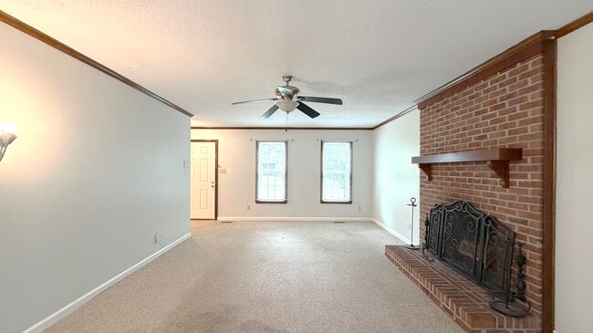 Building Photo - 2387 Riverchase Pl
