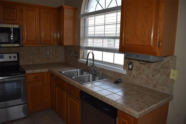 Building Photo - 4207 Sarasota Ln