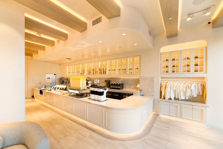 La La Land Kind Cafe - 11970 Montana Ave