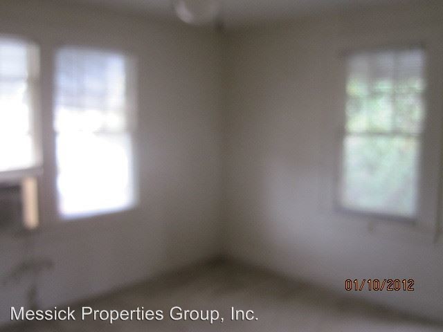 Building Photo - 725 Gales Ave