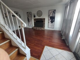Building Photo - 1233 Marywood Ct