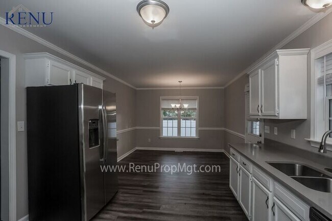 Building Photo - 2363 Wednesbury Ct