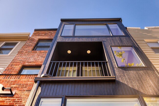 Building Photo - 303 4th St