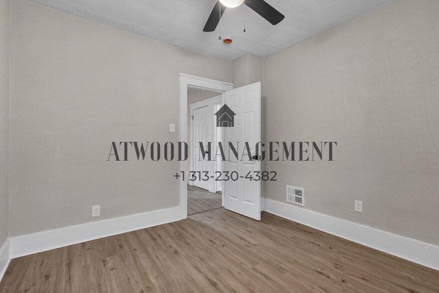 Building Photo - This beautifully updated 3-bedroom, 1-bath single-family home is ready for move-in!