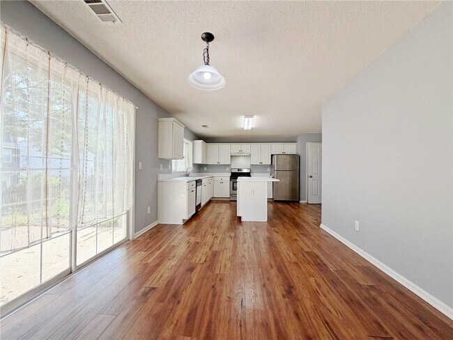 Building Photo - 11545 Carriage Park Ln