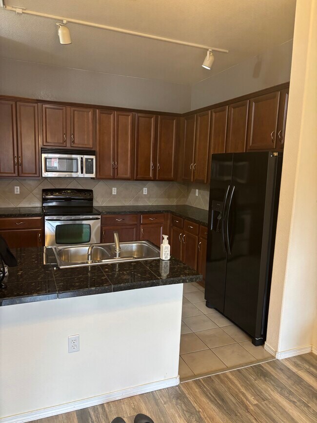 Building Photo - 15460 Canyon Gulch Ln