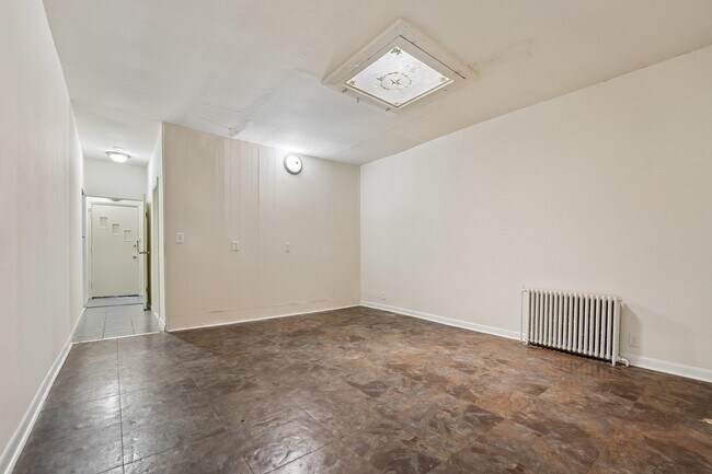 Building Photo - 414 Monastery Pl
