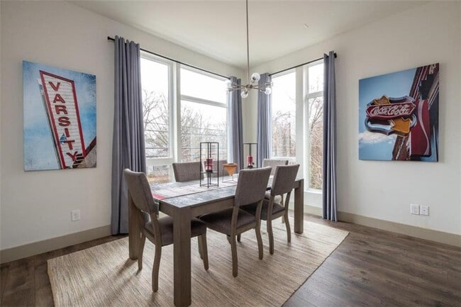 Building Photo - 37 Reynolds Square Ln