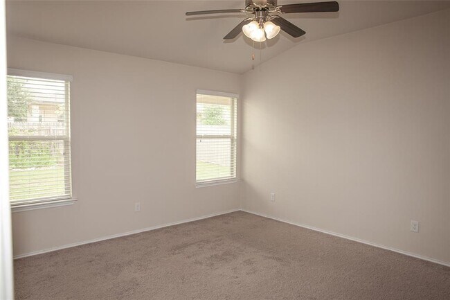 Building Photo - 5334 Cicero Dr