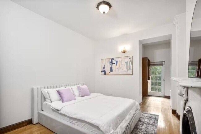Building Photo - 306 E 52nd St