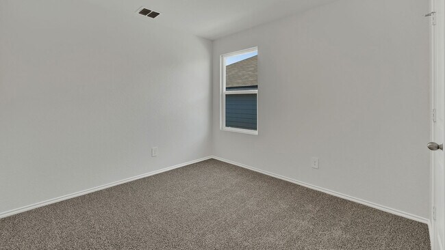 Building Photo - 541 Chaco Lp
