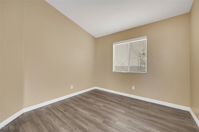 Building Photo - 2329 Avery Dr