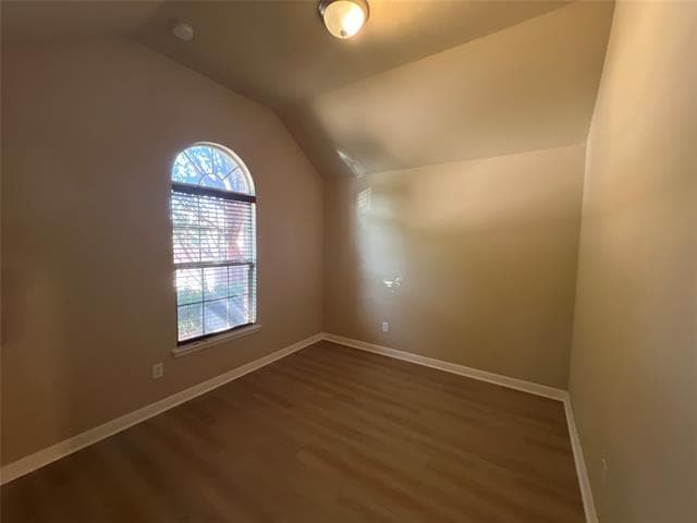 Building Photo - 1405 Nightingale Dr