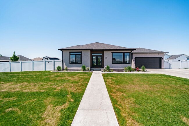 Primary Photo - Stunning 5-Bed, 3-Bath Home in a Desirable...