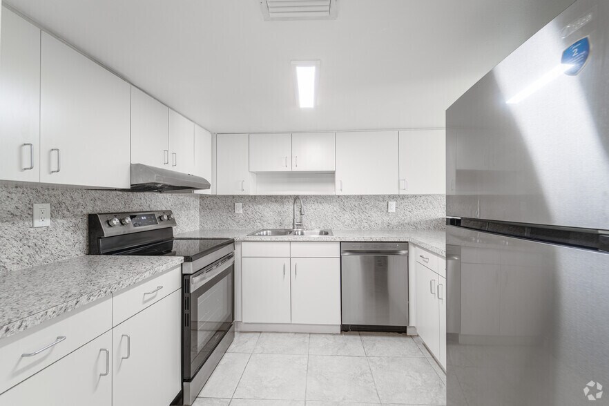 Primary Photo - Marina Townhomes