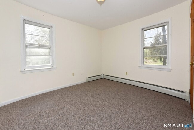 Building Photo - 18 Old Young St