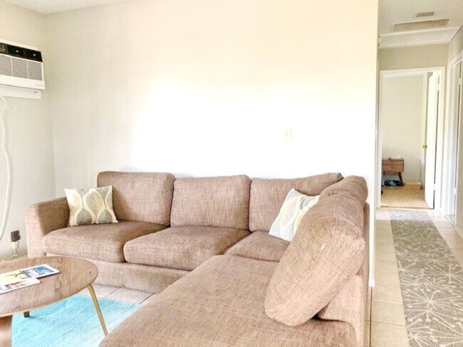 Building Photo - Keonekai Villages upstairs 2 bedroom, 1.5 ...