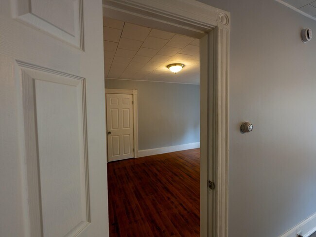 Building Photo - 125 Tarrytown Rd