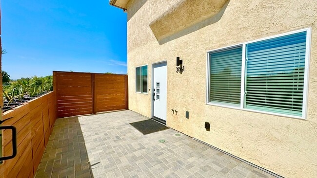 Building Photo - Beautiful Brand New Custom Construction JA...