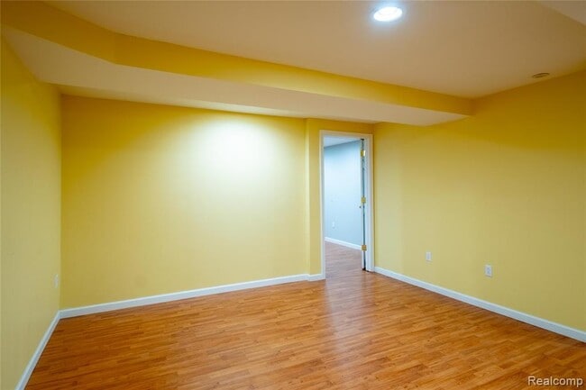 Building Photo - 41063 Millbrook Dr