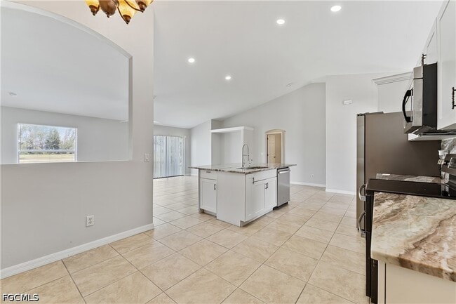 Building Photo - 1240 NW 22nd Pl