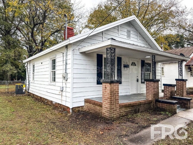 Building Photo - 510 Beale St