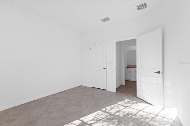 Building Photo - 19095 Cabernet Ct