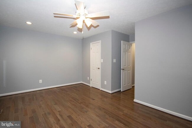Building Photo - 9432 Loch Leven Ct